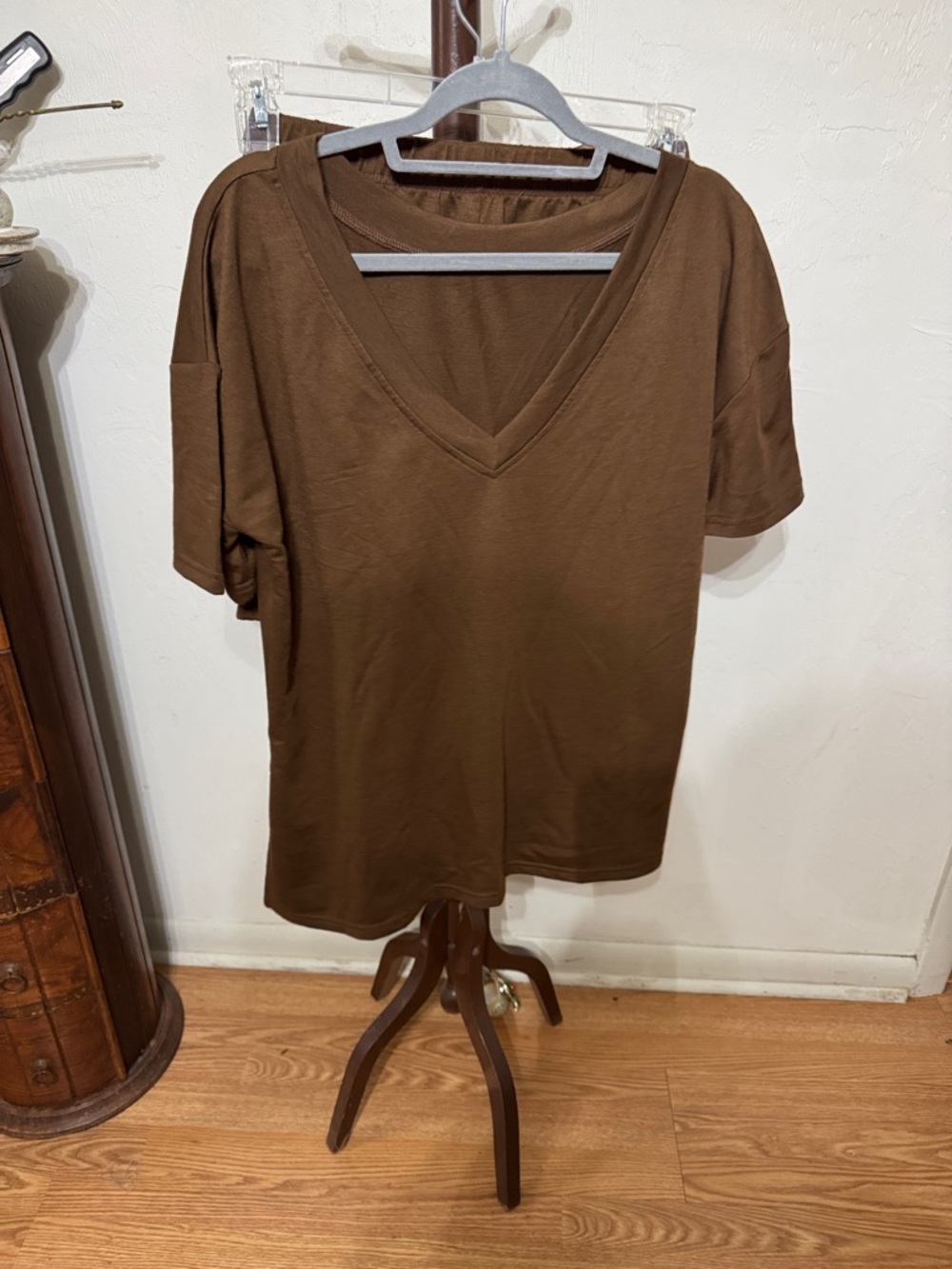 Ladies 2 piece V-Neck Shorts Set - Brown